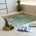 Parea - Adults Only 4*