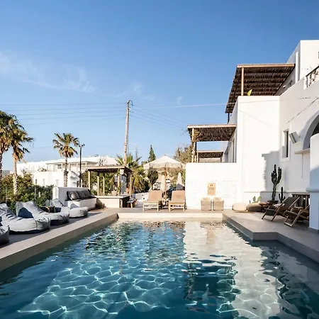 Parea - Adults Only *