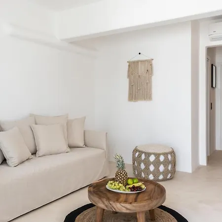 Parea - Adults Only * Parikia (Paros)