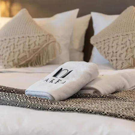 Parea - Adults Only باروس